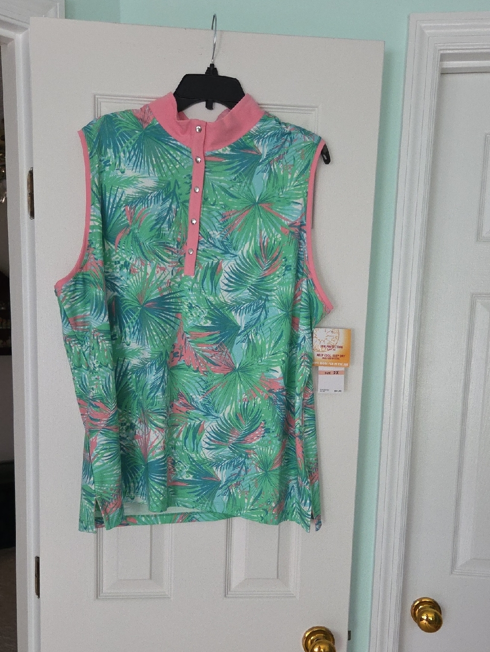 Ruby Rd. Tropical Palm Print Sleeveless Tank with Pink Trim